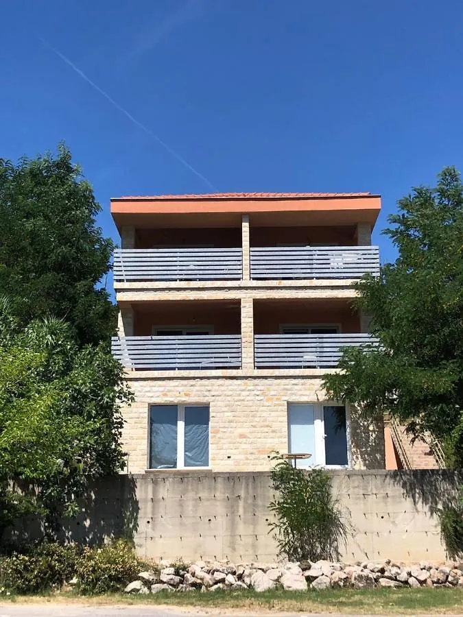 Apartments Chilla *** Lopar