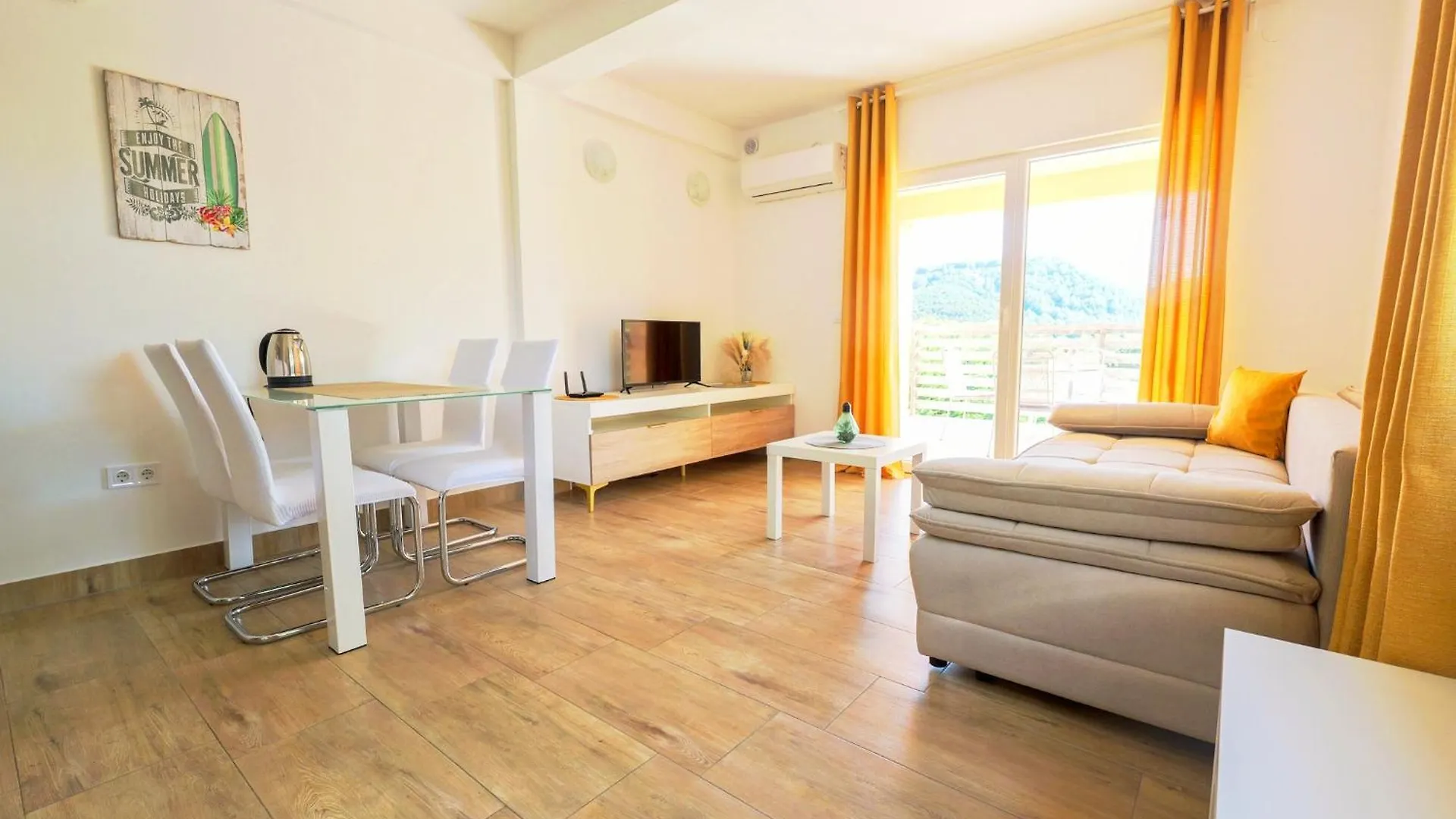 Apartments Chilla *** Lopar